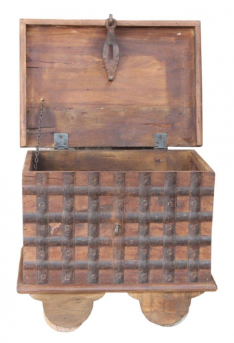 Antique wooden chest - model 16 - 45x53x37 cm 