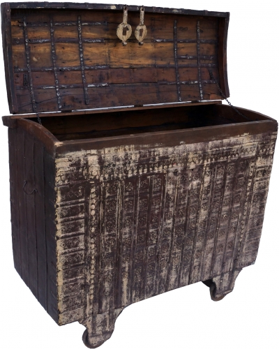 Large Indian wedding chest, wheel chest - Model 12 - 112x133x65 cm 