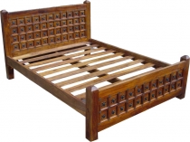 Colonial style bed R871 in 3 sizes